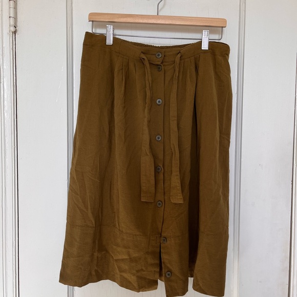 Olive Green Vintage Skirt - Picture 4 of 4
